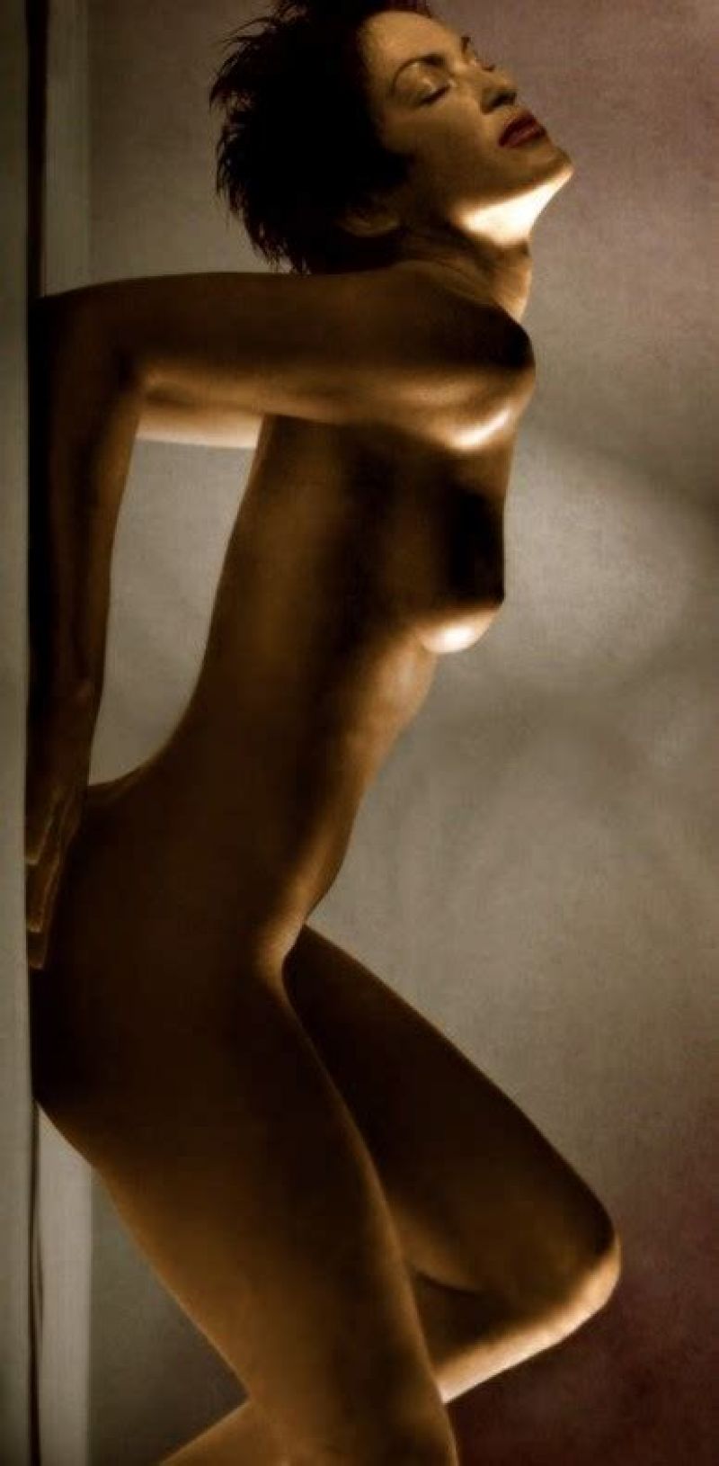 Mariska hargitay ever been nude