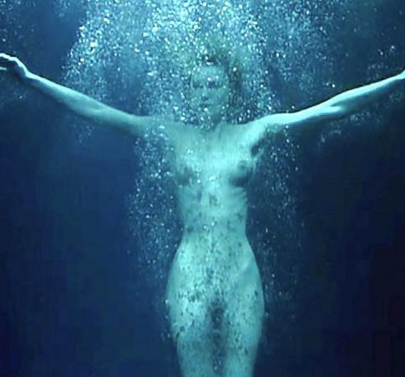 Rebecca Romijn,Mystique,nude,naked,topless,boobs,tits,ass,pussy,scene,lesbi...