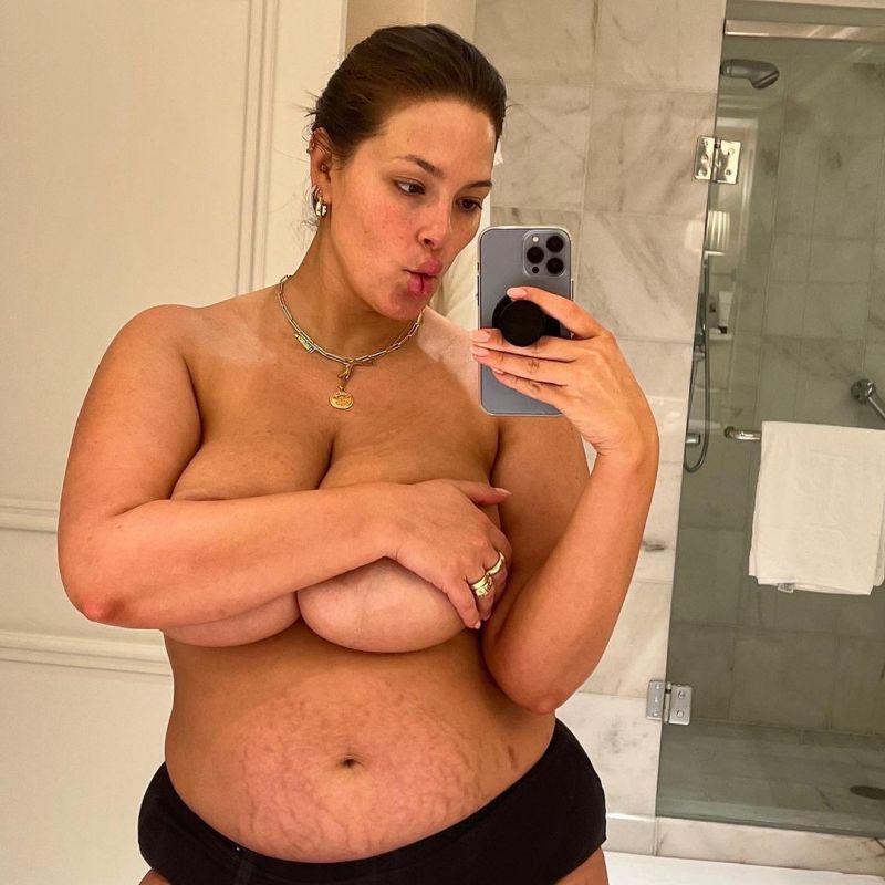 Ashley Graham Nude Photos