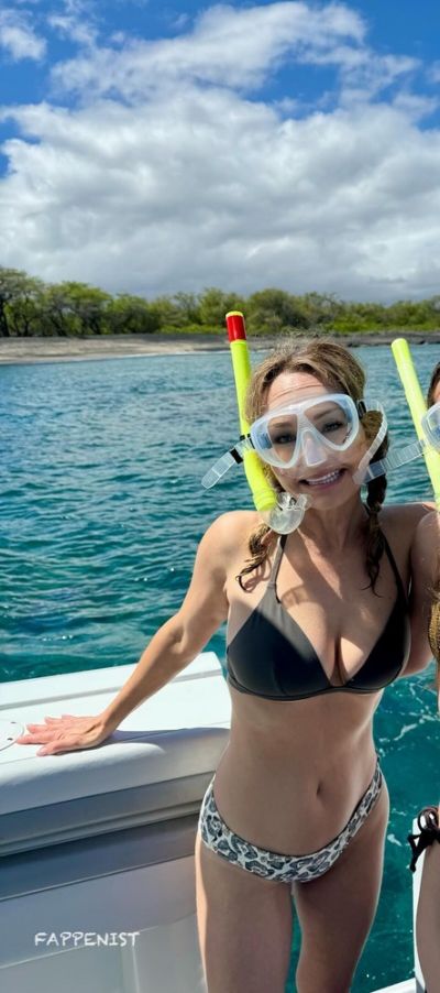 Giada Sexy