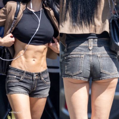 Amelia Gray Tits and Ass Paparazzi