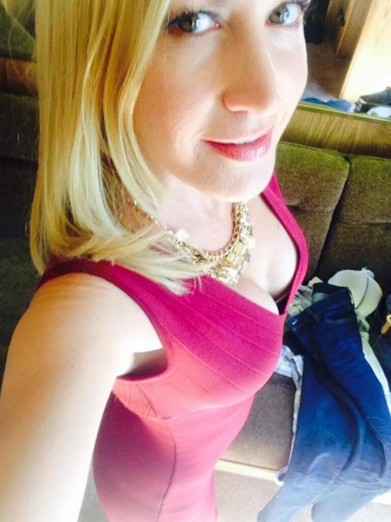 Angela kinsey boobs