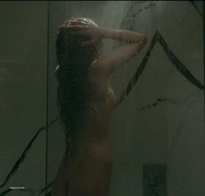 India Eisley Nude Photo Collection. 