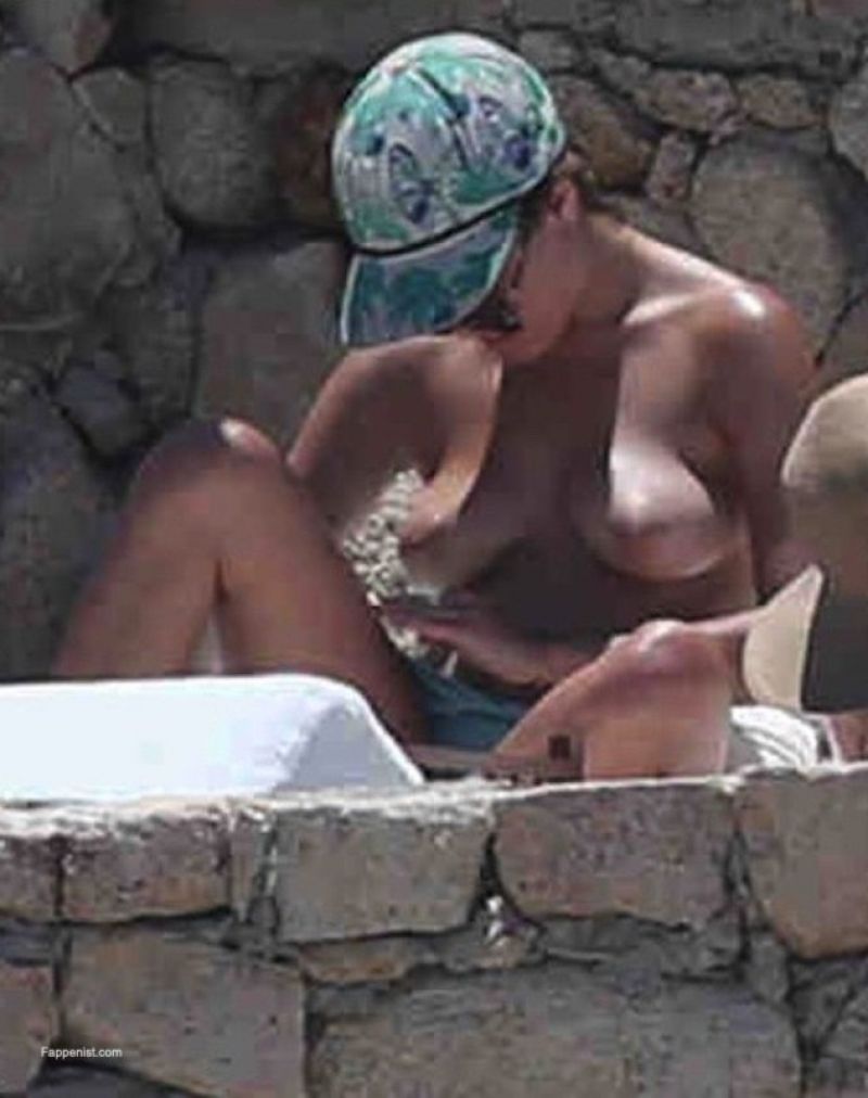 Rumer willis nude