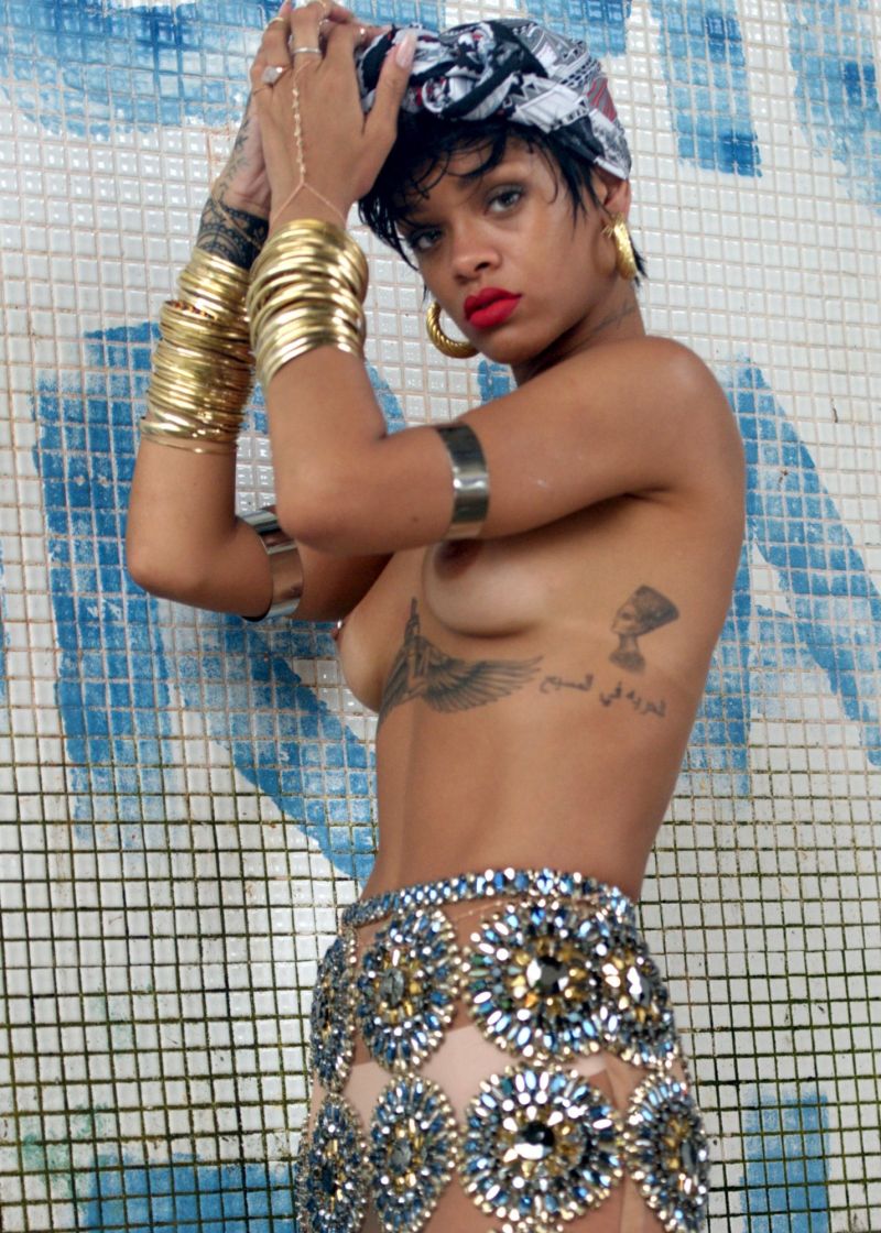 Rihanna Nude Big Tits Outtakes Leak - Fappenist