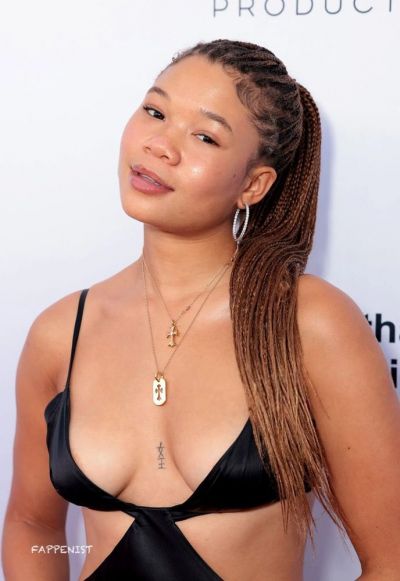 Storm Reid Tits