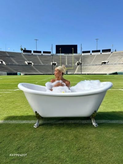 Livvy Dunne Naked Bathtub Photoshoot