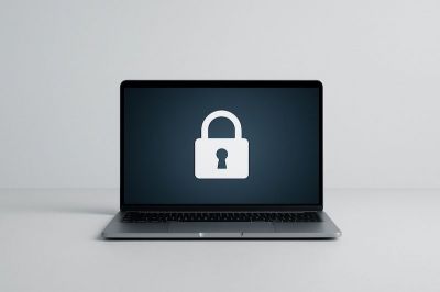 How to stay safe while browsing adult live streaming platforms