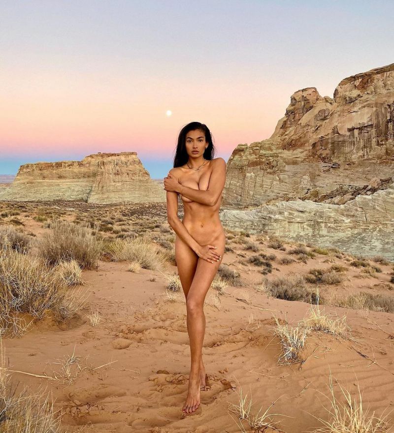 Kelly Gale Nude. 
