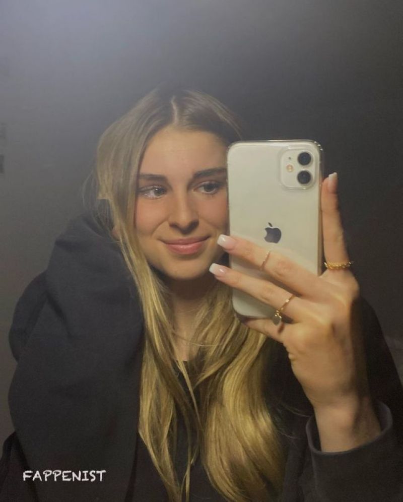 Jule Brand Sexy Tits and Ass Photo Collection - Fappenist