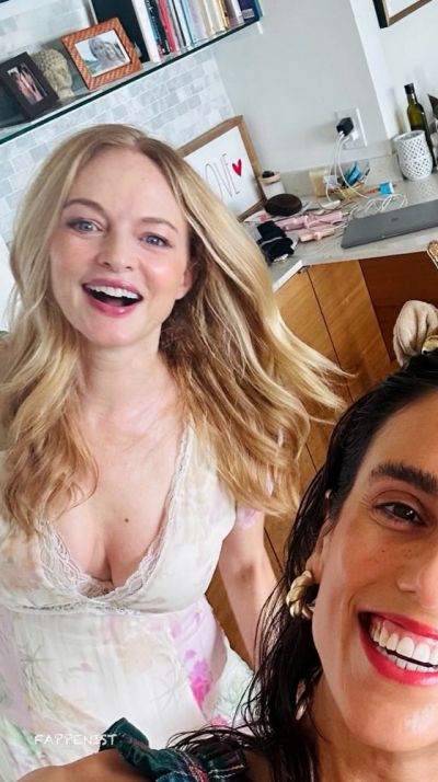 Heather Graham Christmas Tits