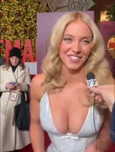 Sydney Sweeney Tits at a Premiere