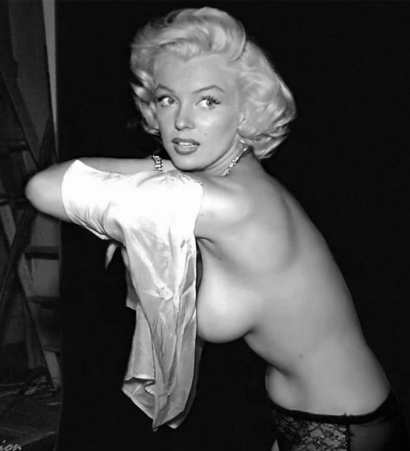 Marilyn Monroe Naked Boobs.