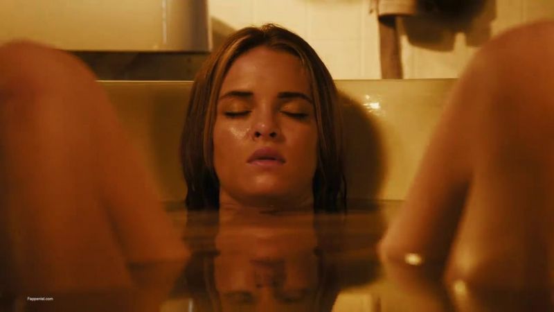 Danielle Panabaker Nude Photo Collection. 