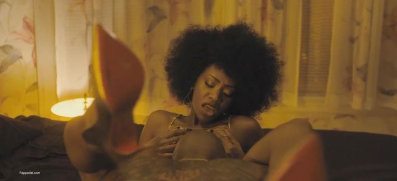 Teyonah Parris Nude and Sexy Photo Collection - Fappenist