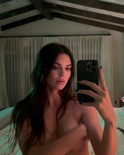 Kendall Jenner Topless Boobs Video