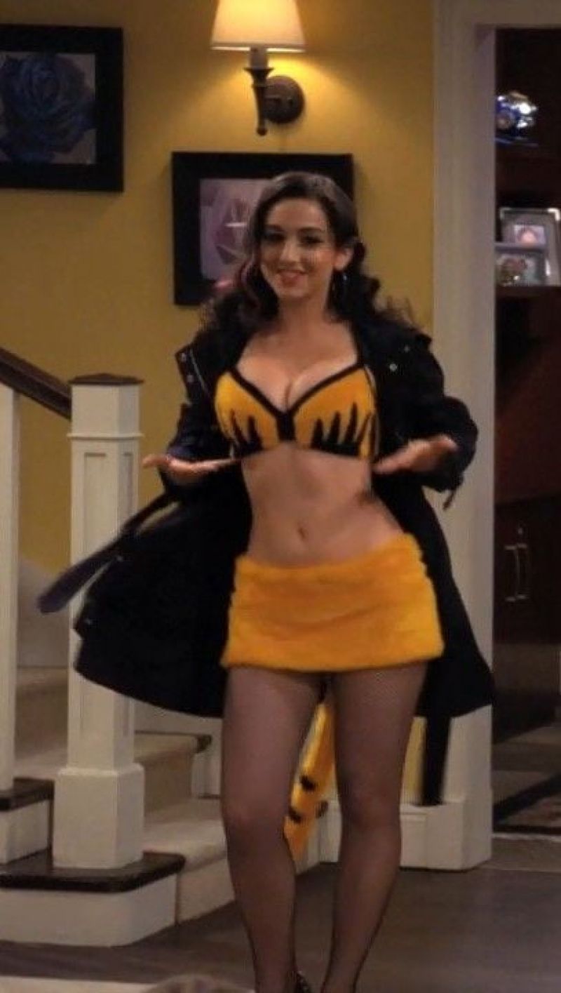 Molly ephraim legs