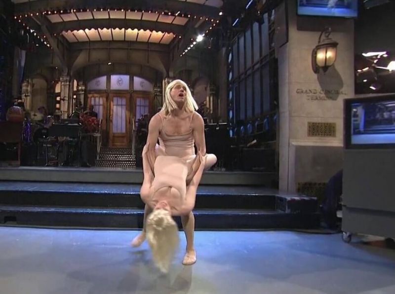 Kate Mckinnon Nude Pics