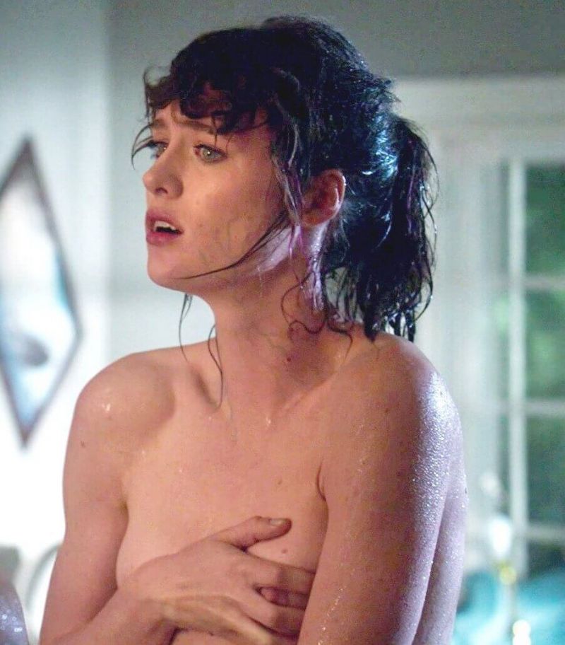 Mackenzie Davis Nude Photo and Video Collection. 