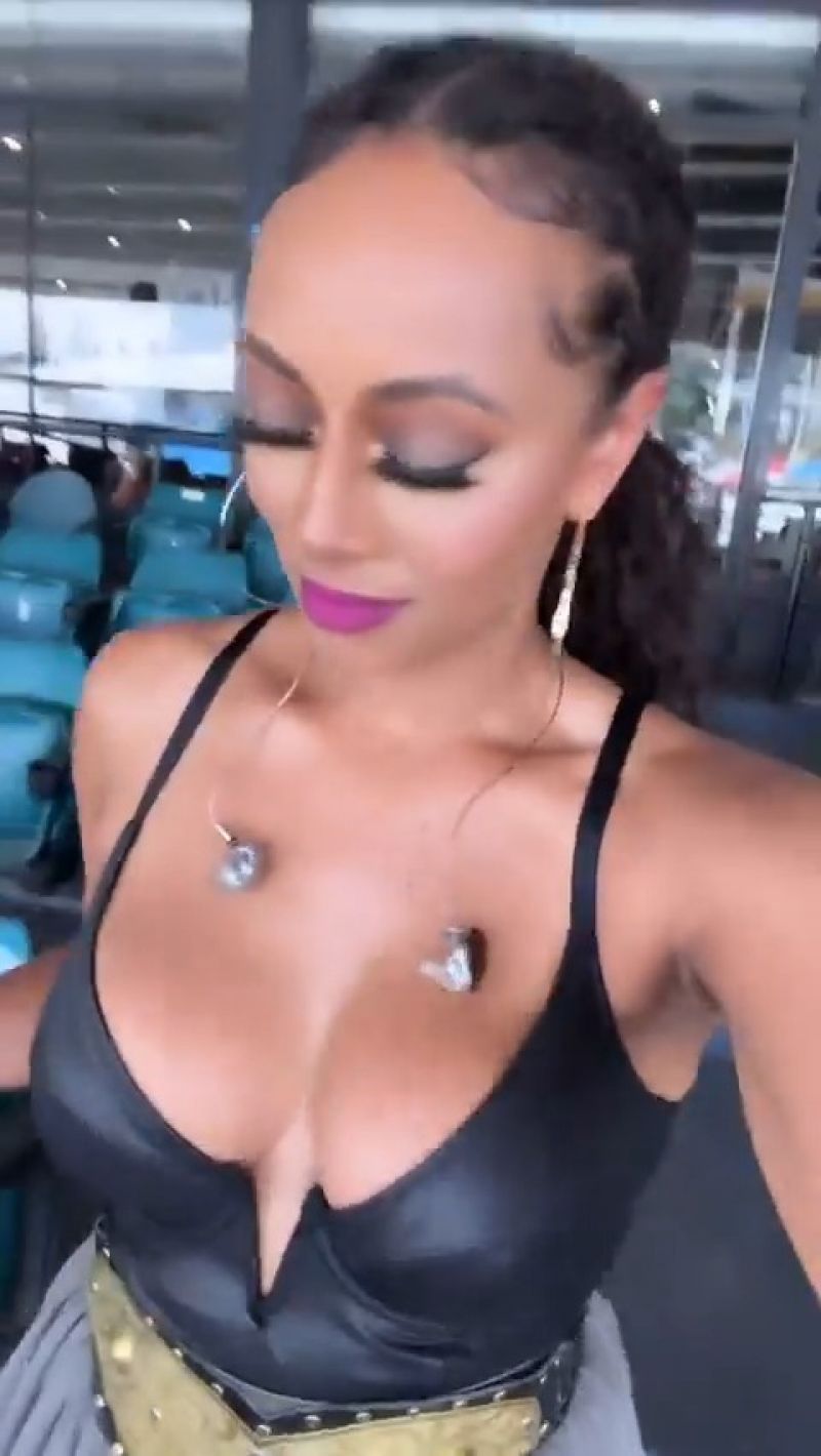 Keri hilson tits