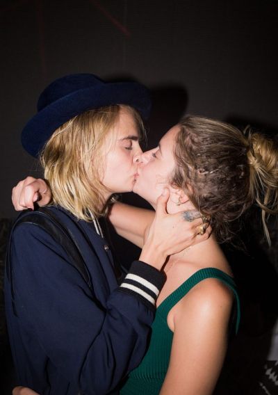 Ashley Benson and Cara Delevingne Lesbian Kiss - Fappenist