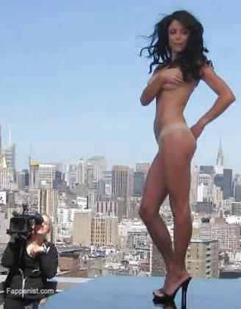 Bethenny Frankel Nude Pictures