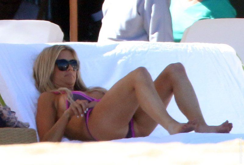 Christina el moussa nipple slip