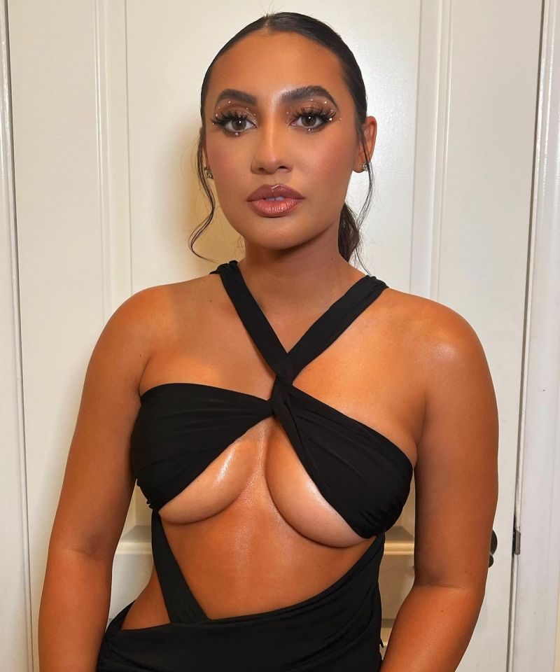 Francia Raisa Tits. 