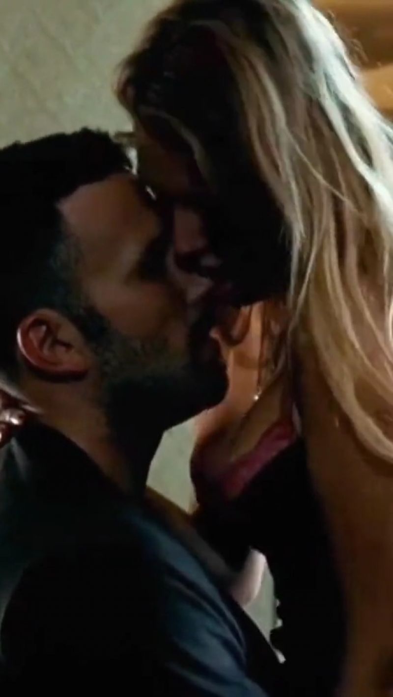 Blake lively sex scene the town