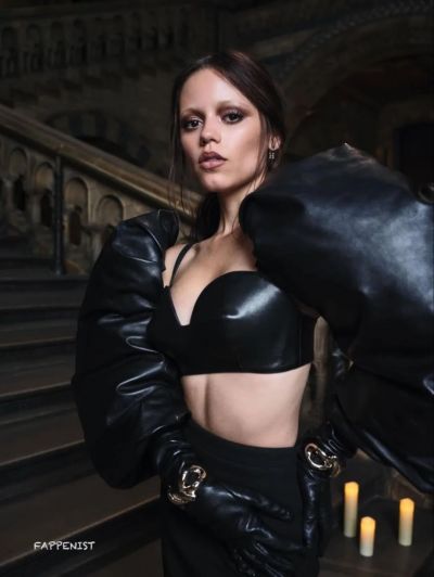 Jenna Ortega Tits for Doom Tour