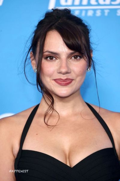 Dafne Keen Sexy Tits and Ass