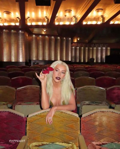 Christina Aguilera Tits