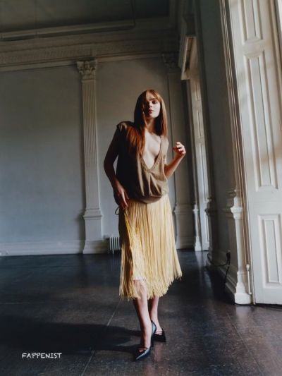 Sadie Sink Tits for Nylon