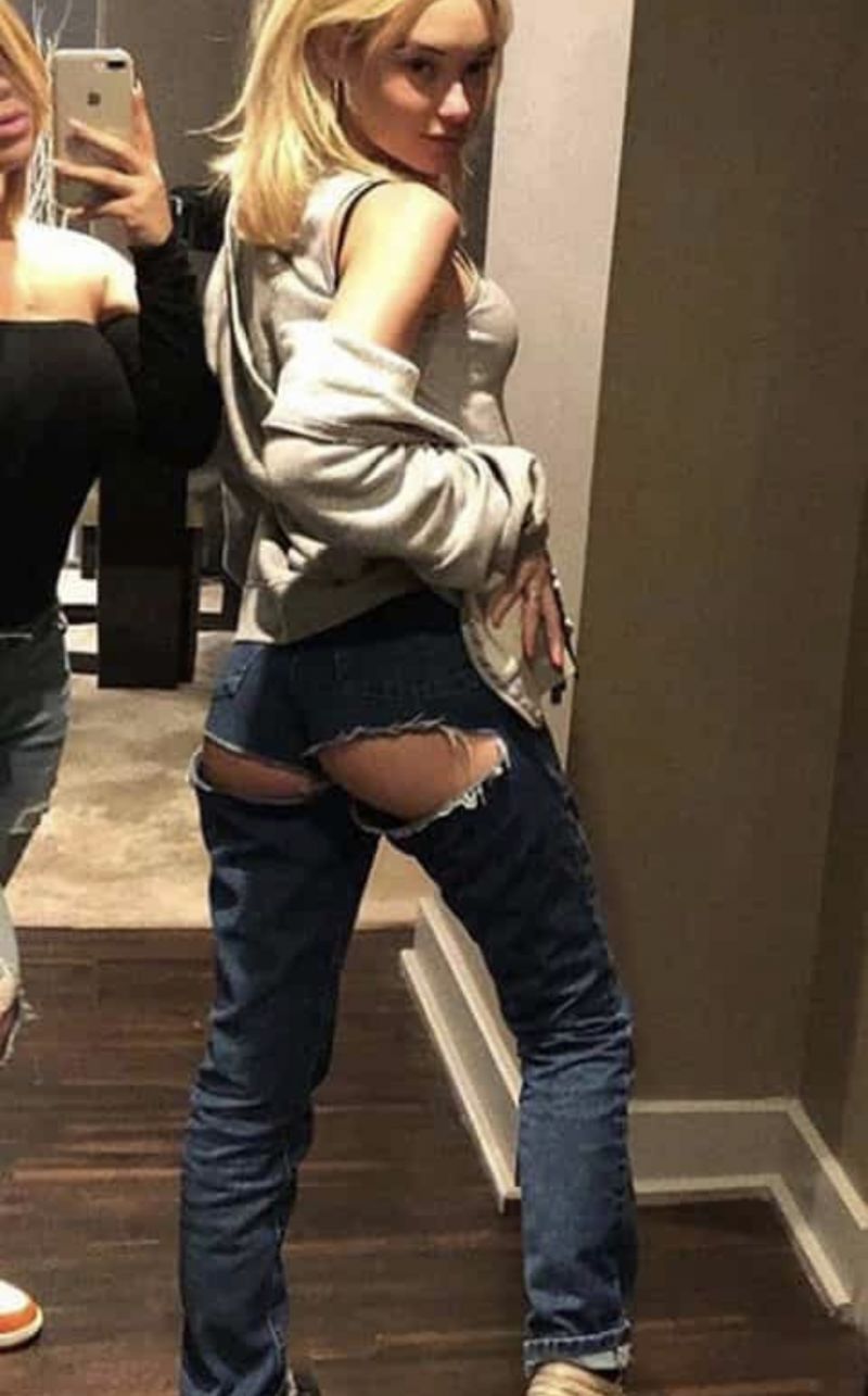 Sarah Snyder Nude Videos - Sexy Celebrity Asses in Ripped Jeans - Fappenist