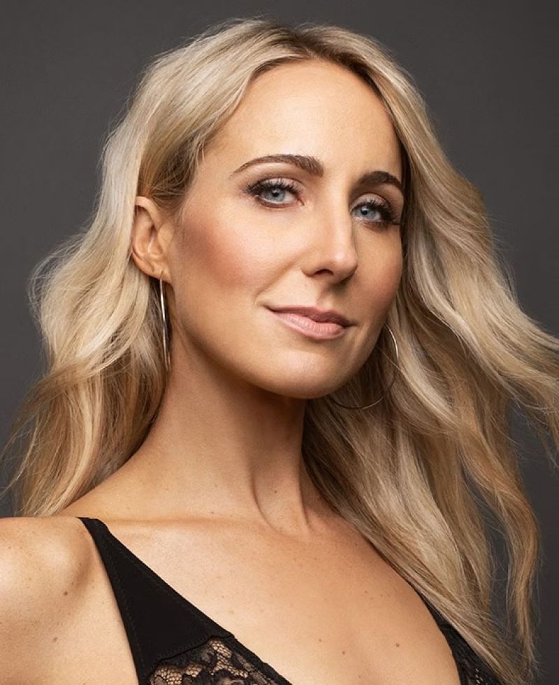 Has nikki glaser ever been nude