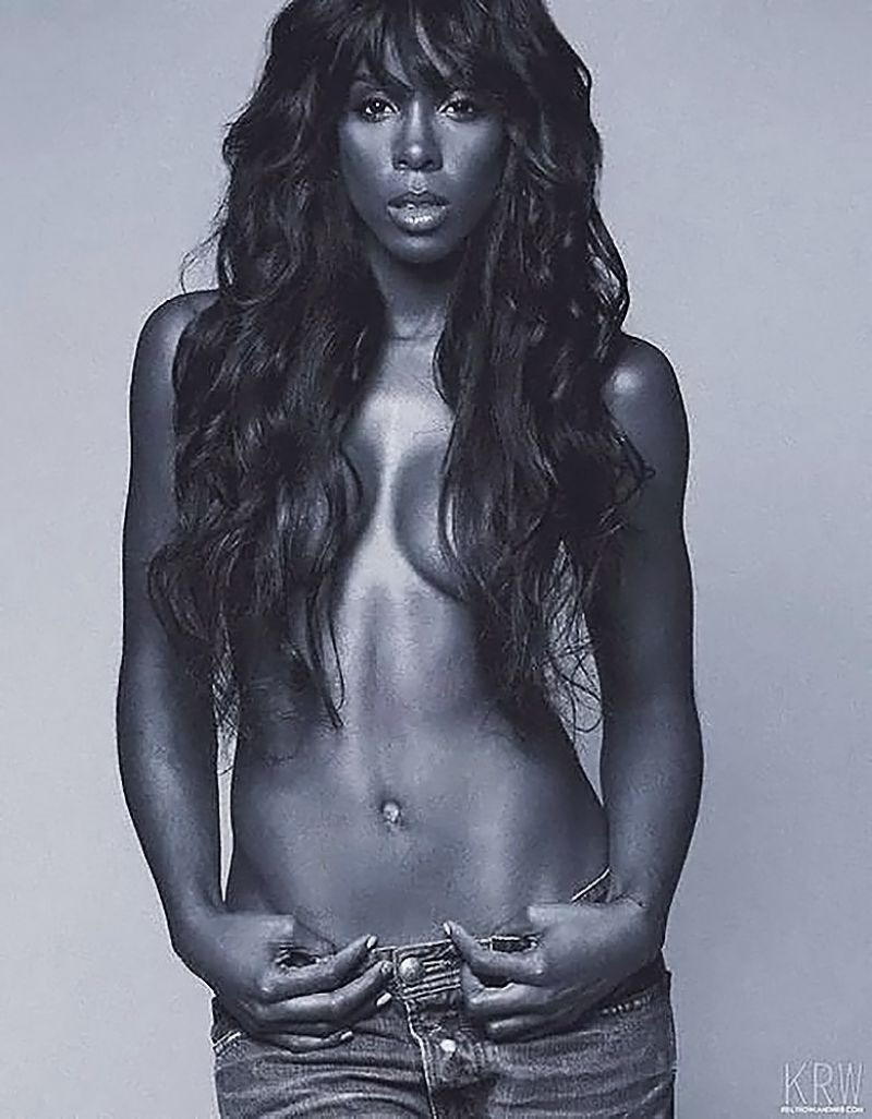 Kelly Rowland Nude Photo Collection. 