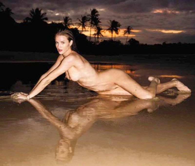 Rosie Huntington-Whiteley Nude Photo Collection. 