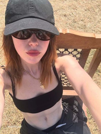 Kiernan Shipka Tits