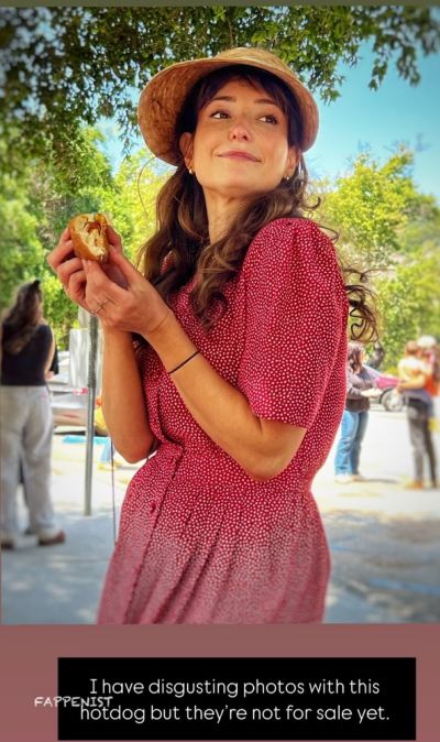 Milana Vayntrub Teasing Naughty Pics