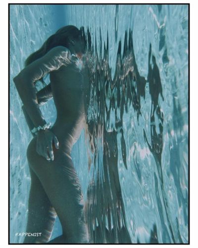Candice Swanepoel Nude and Sexy in the Water
