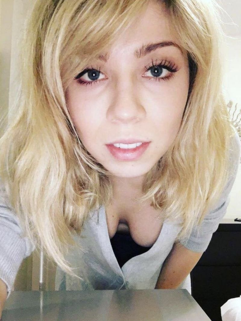 Jennette mccurdy thong