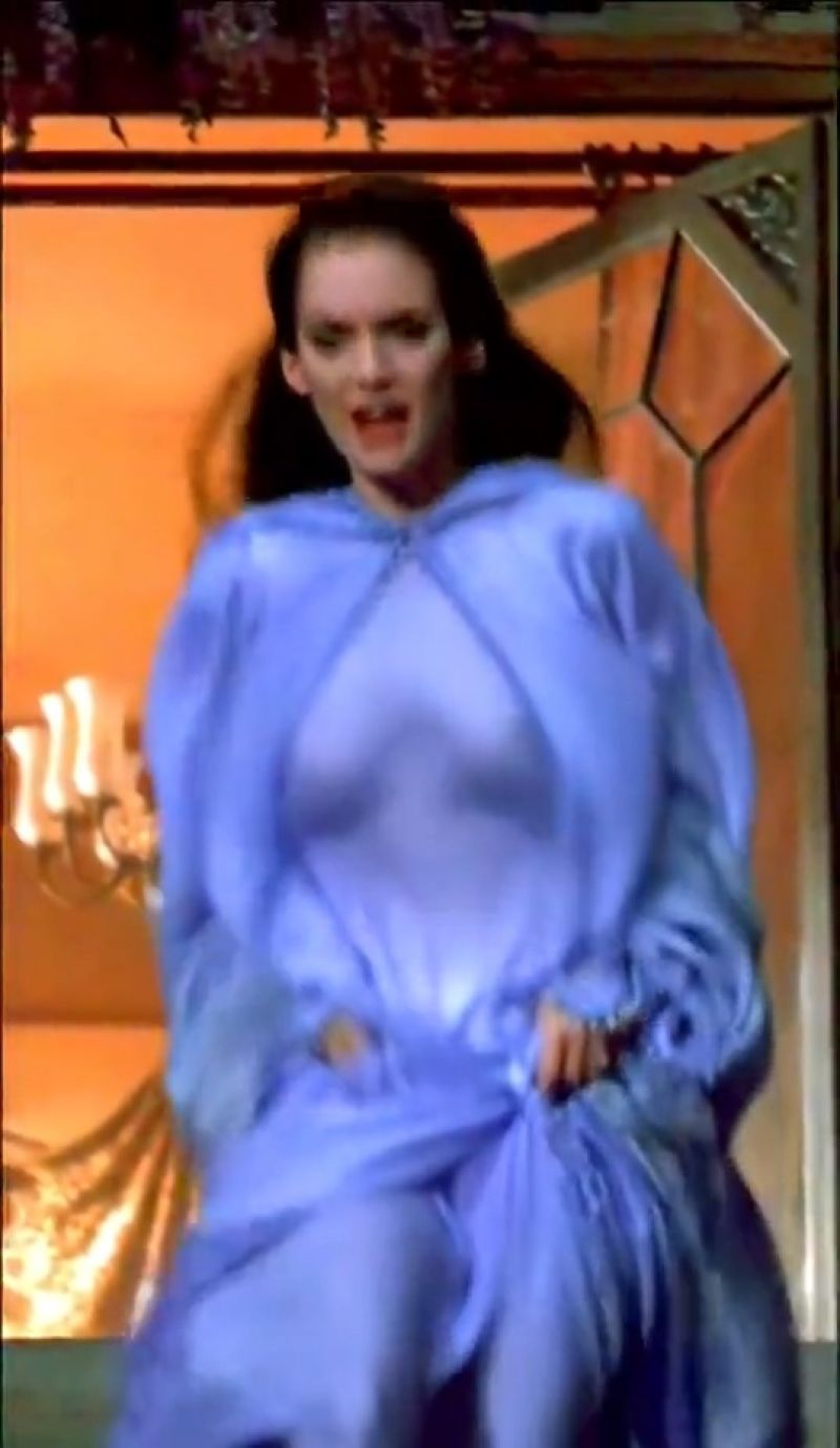 Winona Ryder Bouncing Big Tits