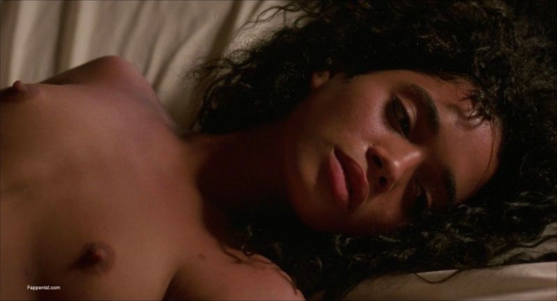 Lisa Bonet Nude Photo Collection. 