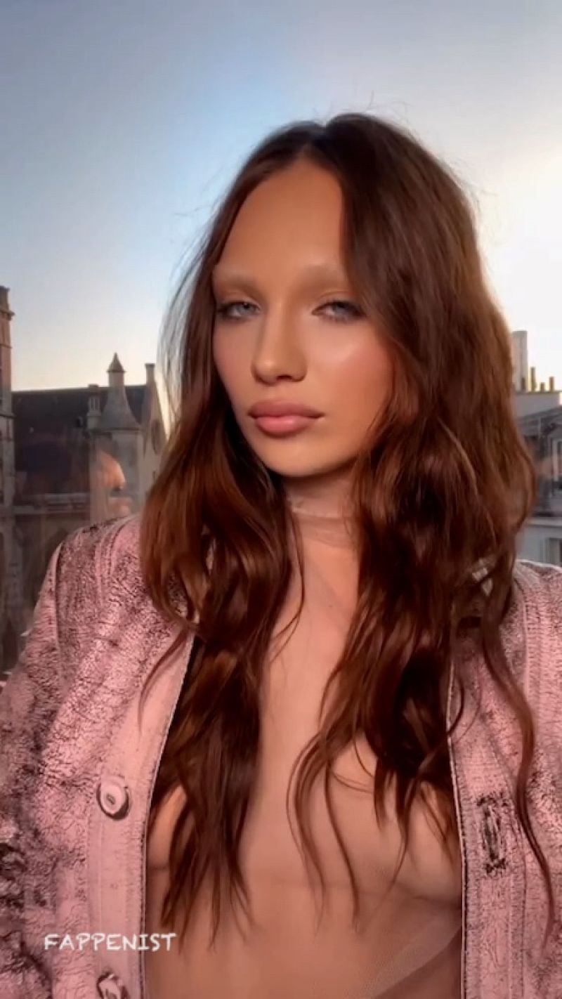 Maddie Ziegler Nude Boobs Nip Slip - Fappenist