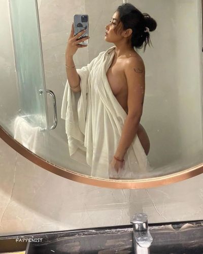 Sofia Ansari Nude