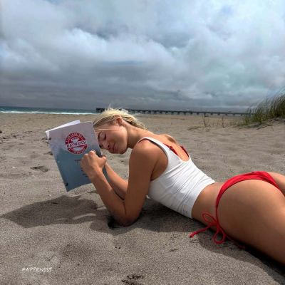 Livvy Dunne Sexy Ass on Baywatch