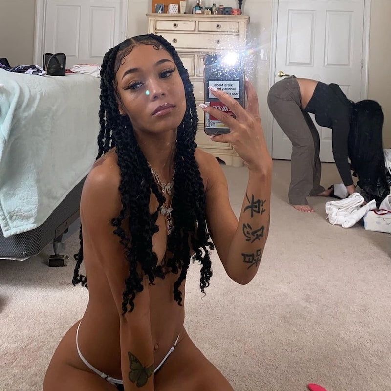 Coi Leray Nude and Sexy Photo Collection. 