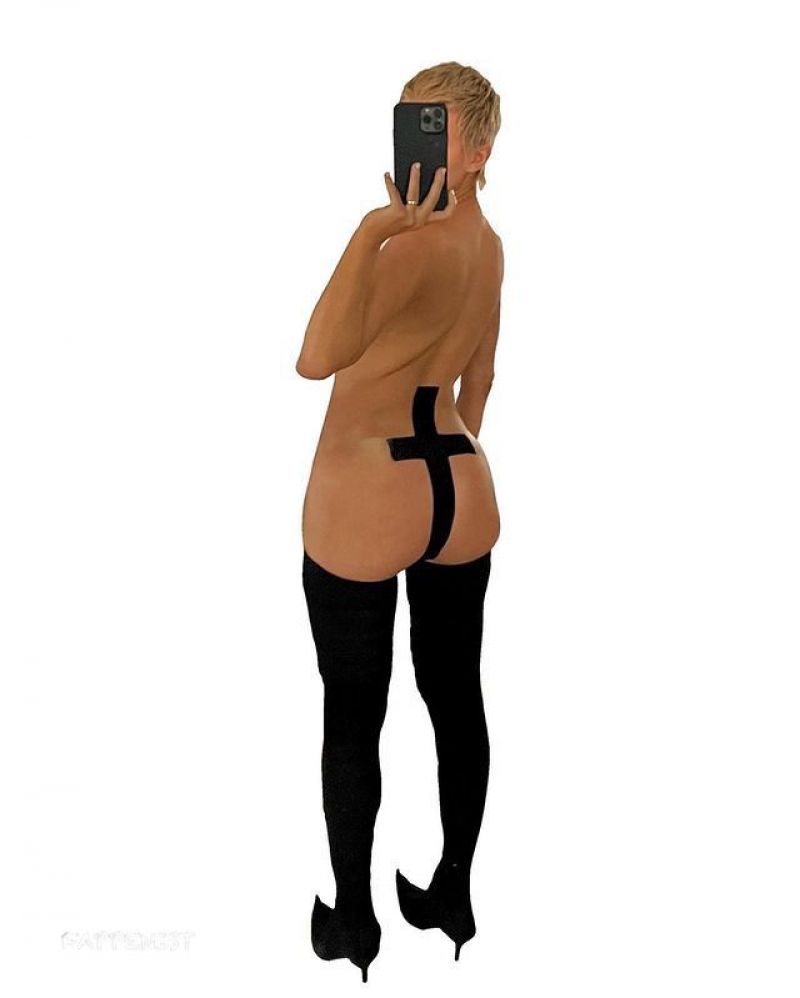 Bianca Censori Nude and Sexy Photo Collection - Fappenist