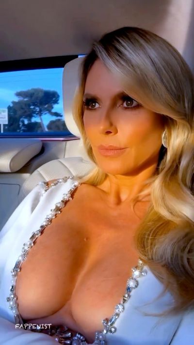 Heidi Klum Big Tits on Display in a Car