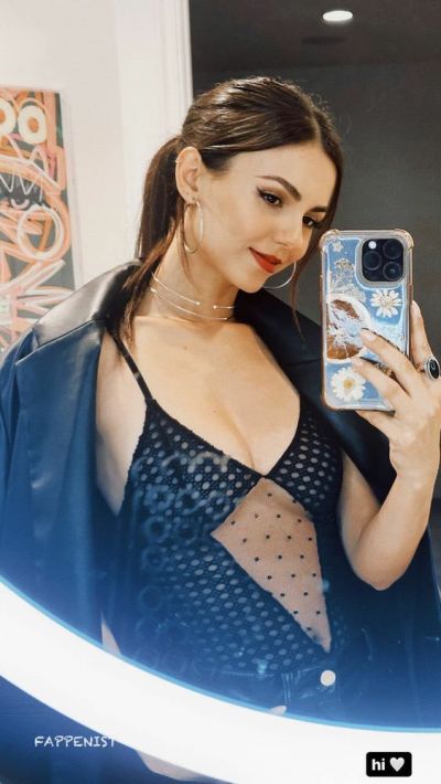 Victoria Justice Braless Boobs See Through Top
